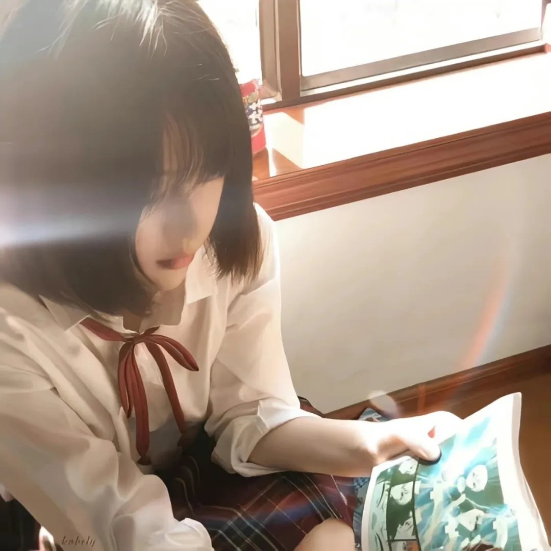 皎皎清月坠我怀